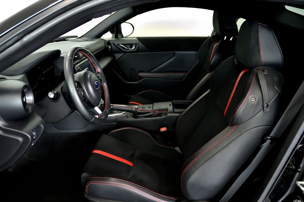 Subaru BRZ Sport-tech Manuelle Carplay Ultra Suede Mags 2023 à Sainte-Julie, Québec - 10 - w1024h768px