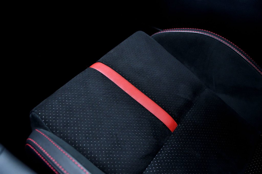 Subaru BRZ Sport-tech Manuelle Carplay Ultra Suede Mags 2023 à Sainte-Julie, Québec - 27 - w1024h768px