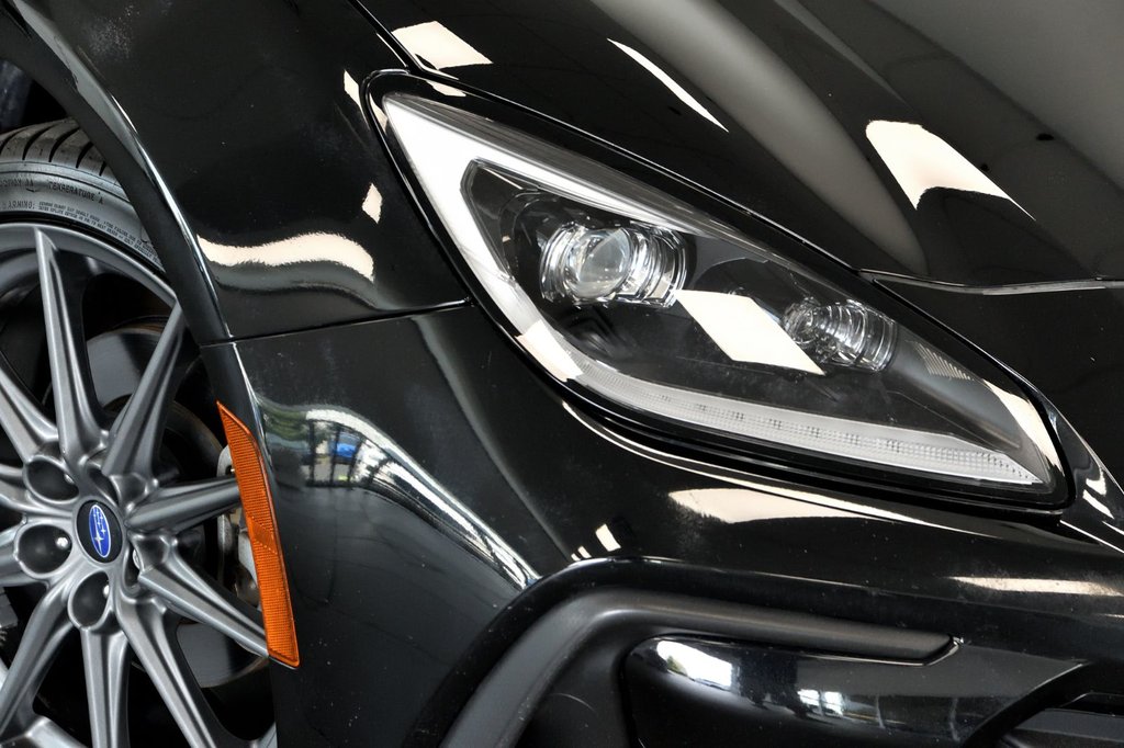 Subaru BRZ Sport-tech Manuelle Carplay Ultra Suede Mags 2023 à Sainte-Julie, Québec - 4 - w1024h768px