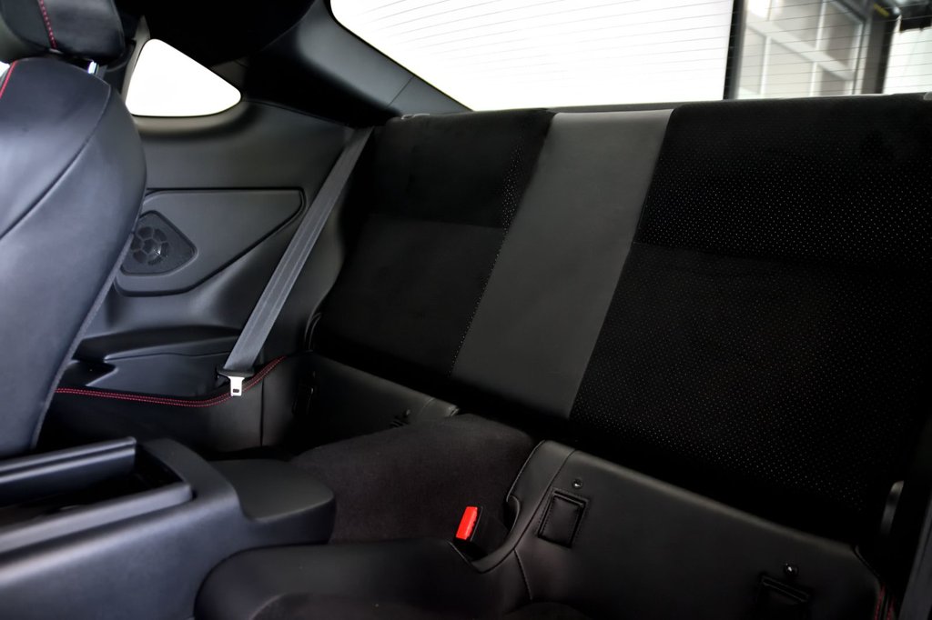 Subaru BRZ Sport-tech Manuelle Carplay Ultra Suede Mags 2023 à Sainte-Julie, Québec - 30 - w1024h768px