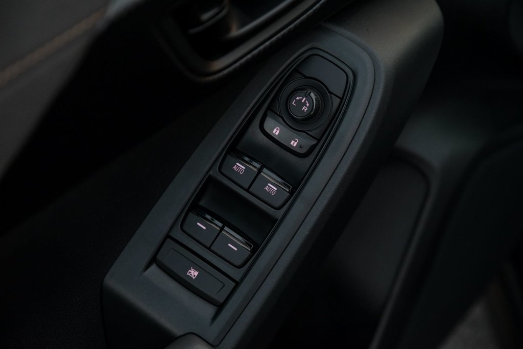 Subaru Crosstrek Onyx 2.5L, Volant chauffant, Carplay, Toit ouvrant 2024 à Sainte-Julie, Québec - 9 - w1024h768px