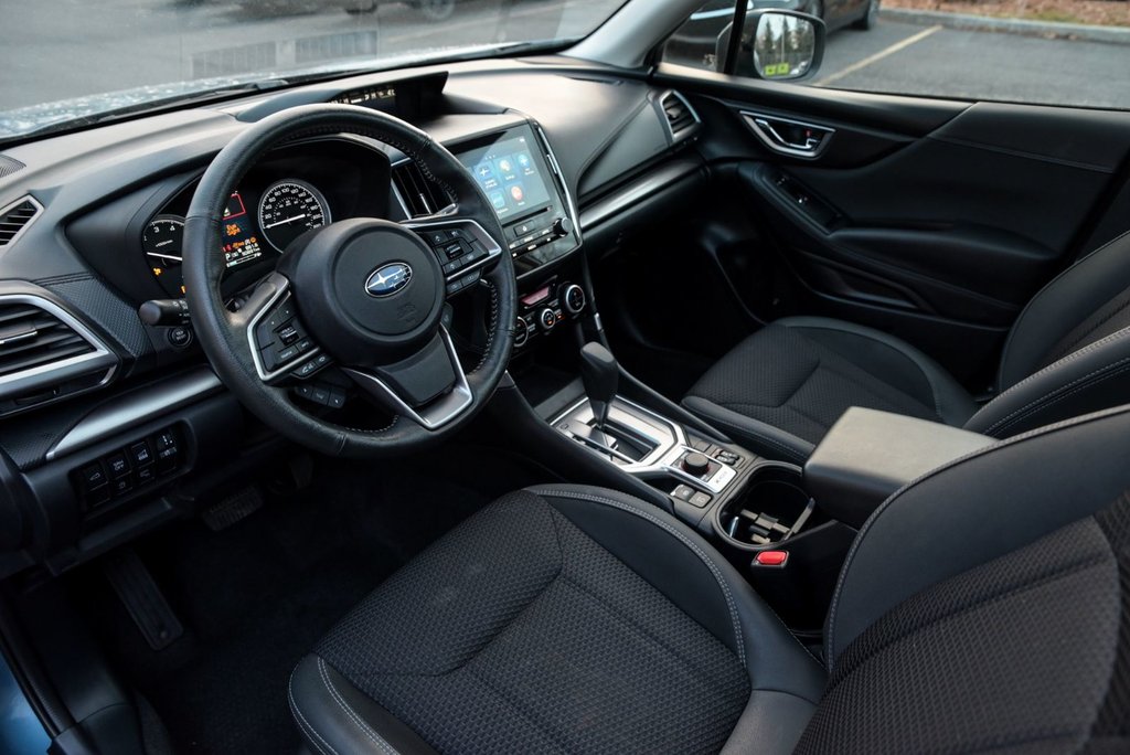 Subaru Forester Tourisme Carplay Volant chauffant Toit pano 2023 à Sainte-Julie, Québec - 13 - w1024h768px