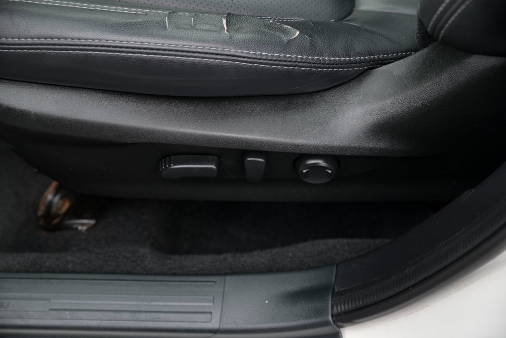 2023 Subaru Forester Limited,Carplay,Toit ouvrant,Volant chauffant in Sainte-Julie, Quebec - 11 - w1024h768px