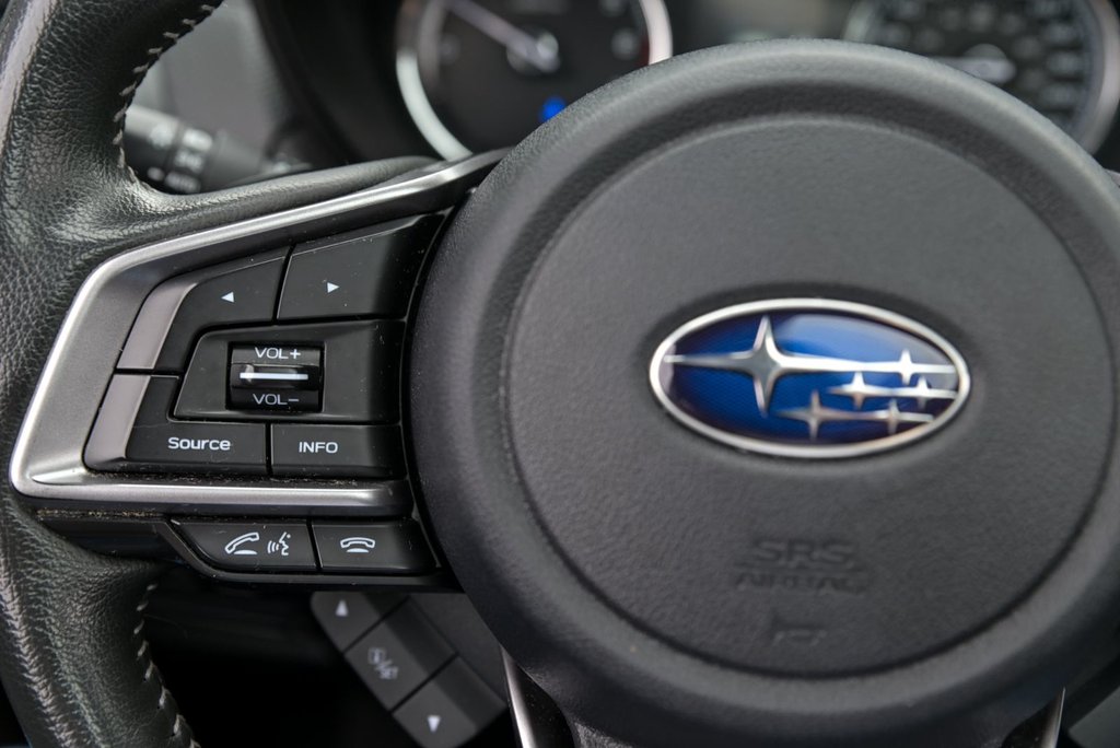 2023 Subaru Forester Limited,Carplay,Toit ouvrant,Volant chauffant in Sainte-Julie, Quebec - 17 - w1024h768px