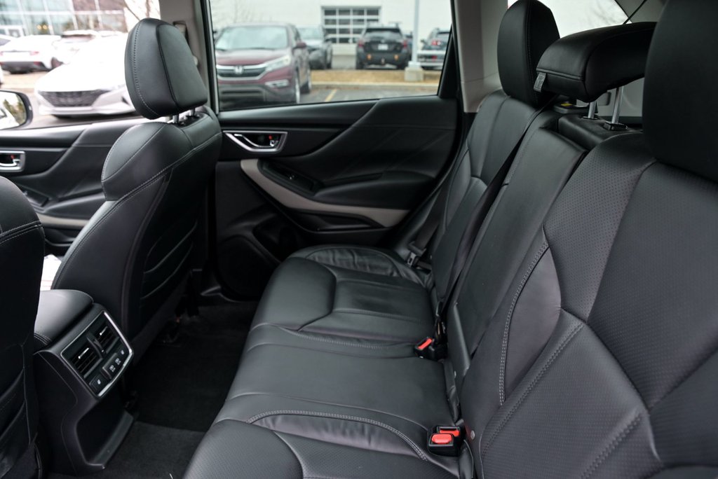 2023 Subaru Forester Limited,Carplay,Toit ouvrant,Volant chauffant in Sainte-Julie, Quebec - 26 - w1024h768px