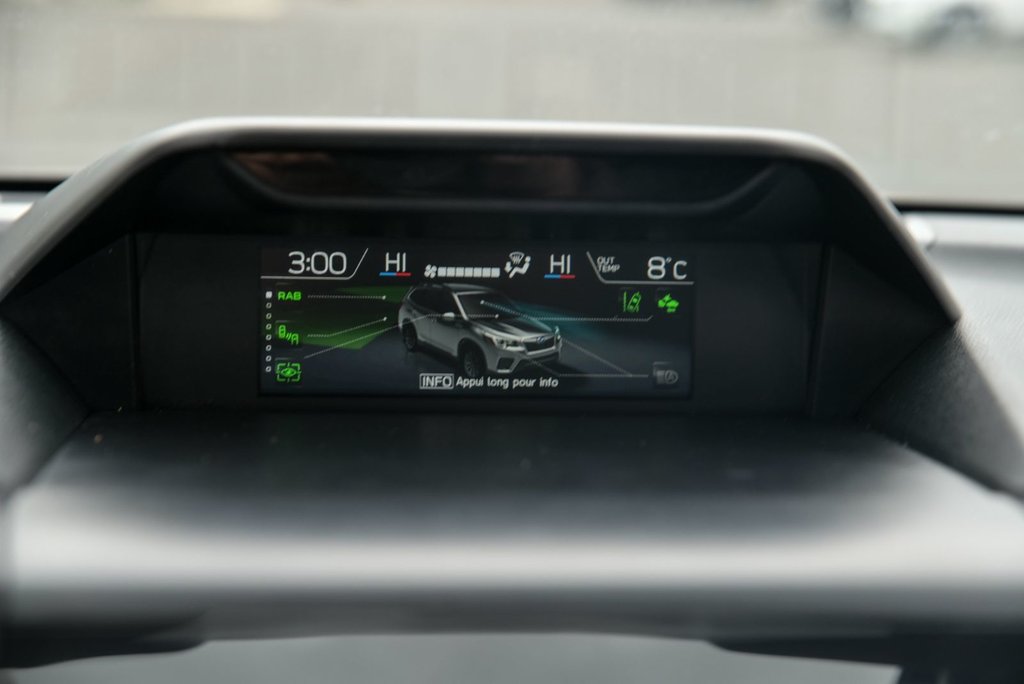 2023 Subaru Forester Limited,Carplay,Toit ouvrant,Volant chauffant in Sainte-Julie, Quebec - 18 - w1024h768px