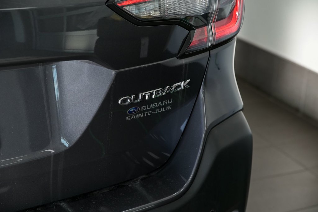 Outback Limited 2.5L Navi Harman Kardon Cuir CERTIFIE 2023 à Sainte-Julie, Québec - 7 - w1024h768px