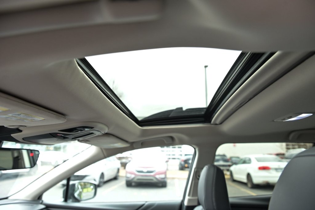 Subaru Outback Limited XT, Toit ouvrant, Carplay 2023 à Sainte-Julie, Québec - 23 - w1024h768px