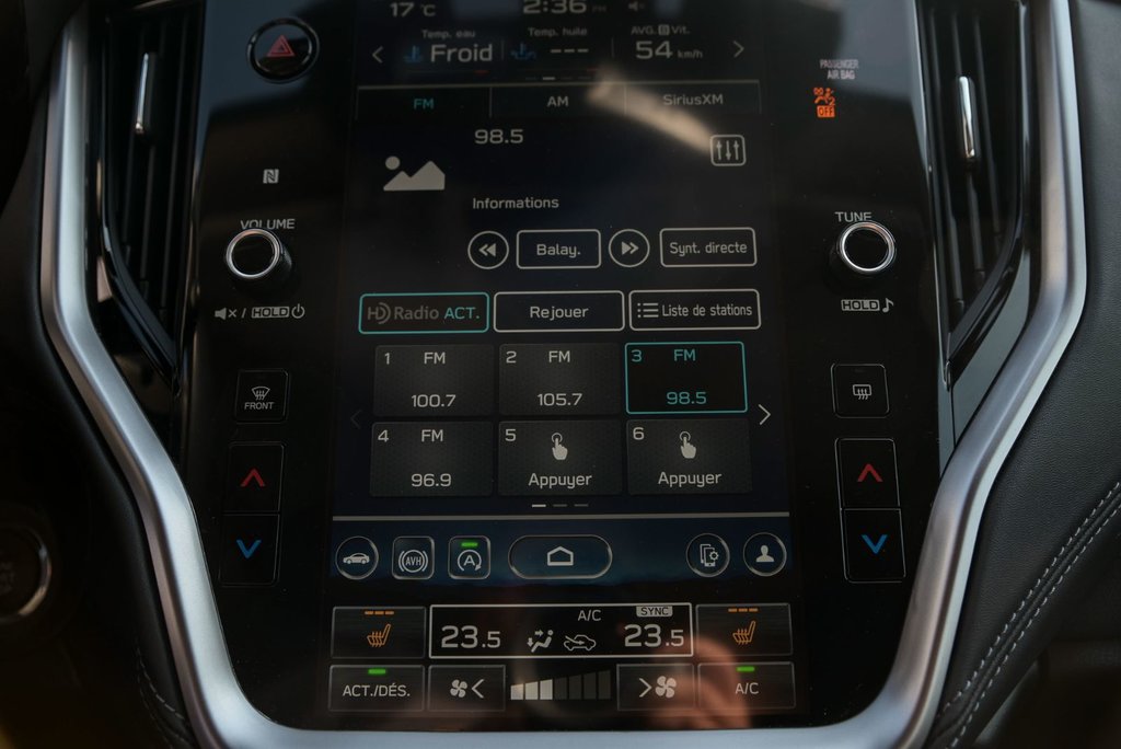 Outback Tourisme Carplay Toit ouvrant CERTIFIÉ 2024 à Sainte-Julie, Québec - 21 - w1024h768px