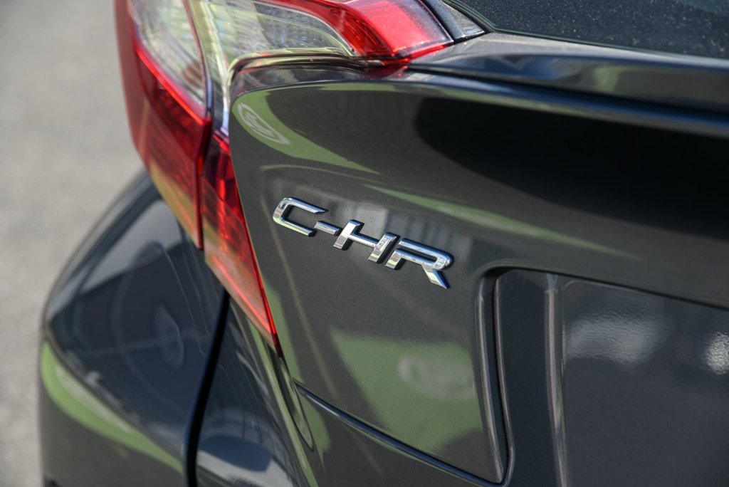 Toyota C-HR XLE Sièges chauffants Bluetooth Caméra de recul 2019 à Sainte-Julie, Québec - 7 - w1024h768px