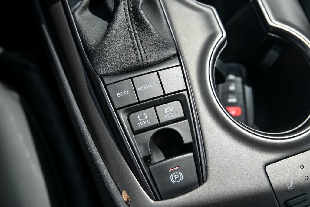 Toyota Camry HYBRIDE SE, APPLE CARPLAY, BANCS CHAUFFANTS 2023 à Sainte-Julie, Québec - 21 - w1024h768px