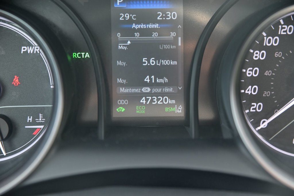Toyota Camry HYBRIDE SE, APPLE CARPLAY, BANCS CHAUFFANTS 2023 à Sainte-Julie, Québec - 14 - w1024h768px