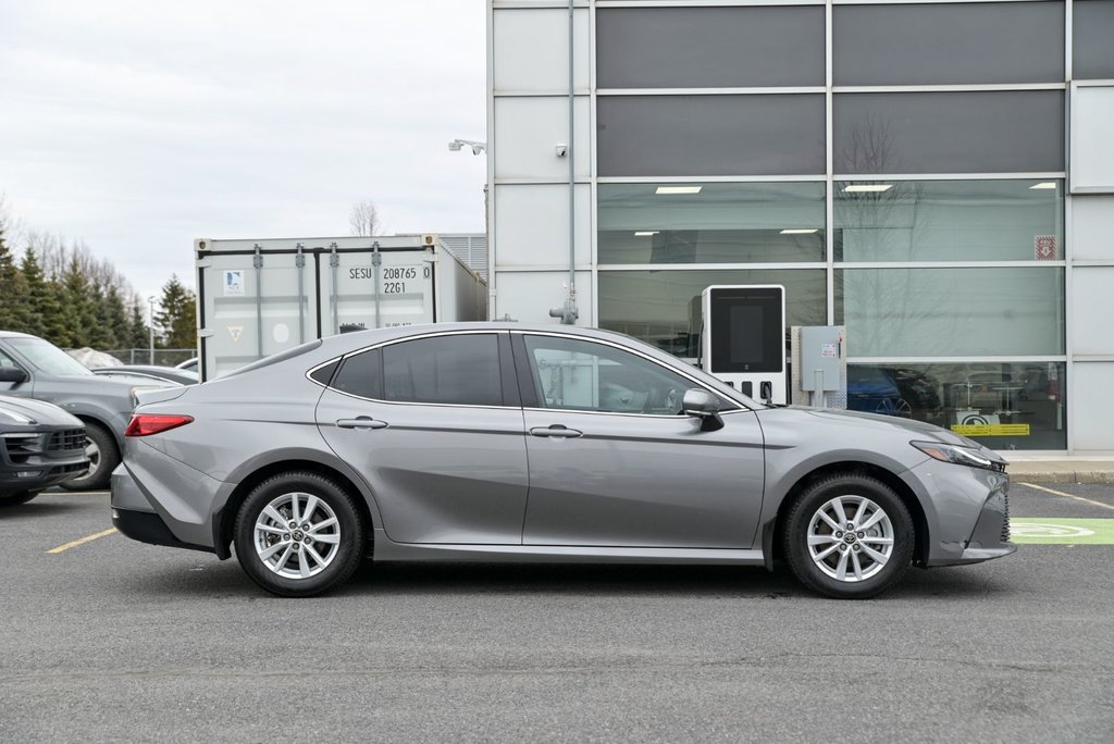 Toyota Camry XLE,Carplay, Bancs Chauffants 2025 à Sainte-Julie, Québec - 5 - w1024h768px