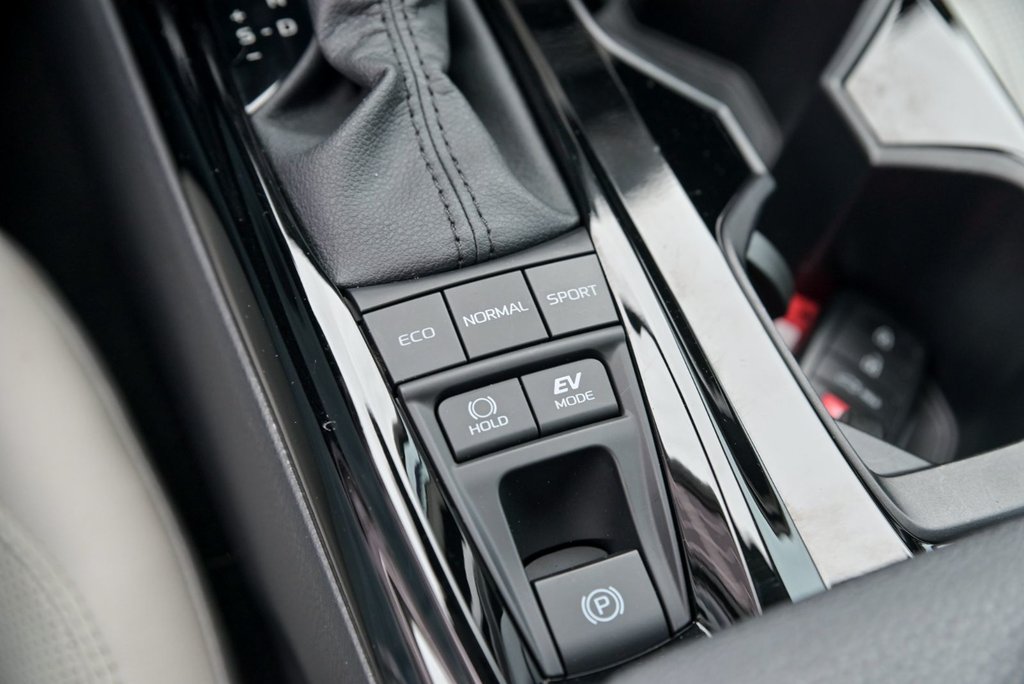Toyota Camry XLE,Carplay, Bancs Chauffants 2025 à Sainte-Julie, Québec - 23 - w1024h768px