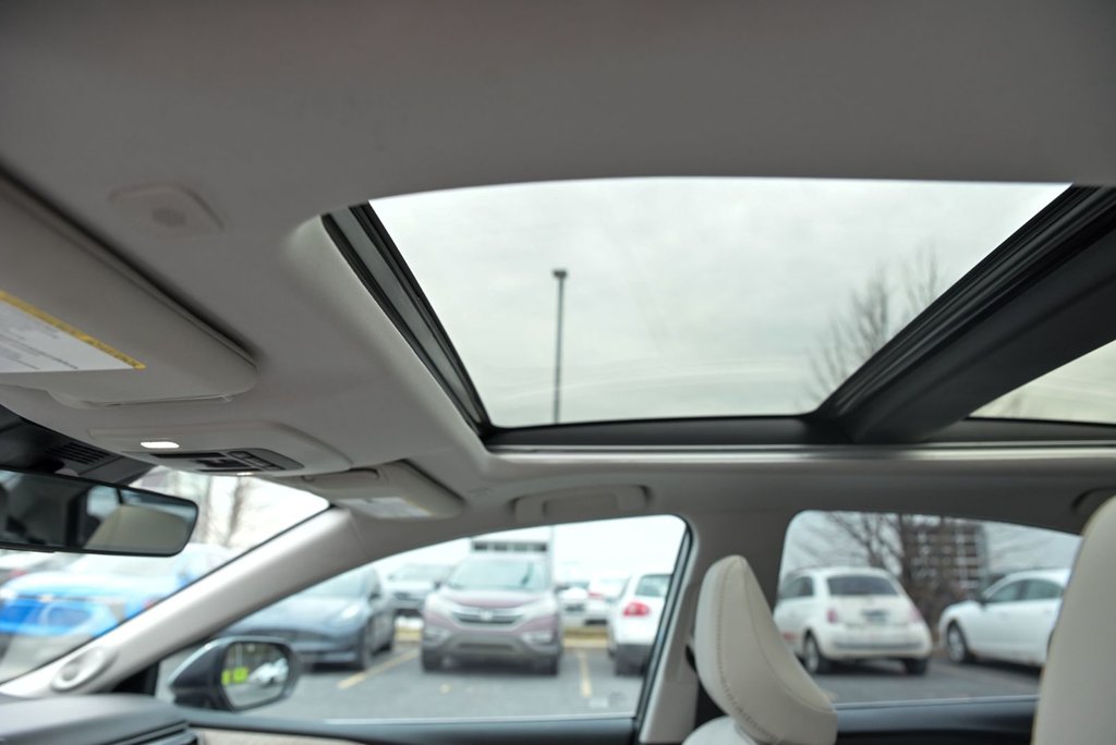 Toyota Camry XLE,Carplay, Bancs Chauffants 2025 à Sainte-Julie, Québec - 24 - w1024h768px