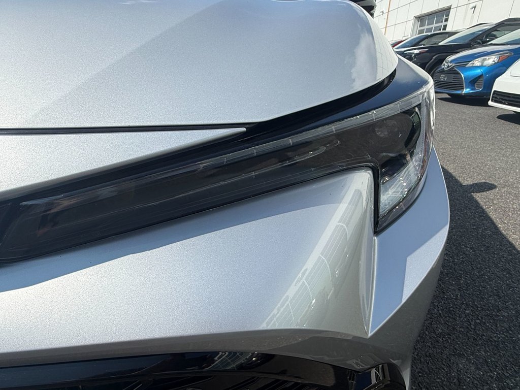 Toyota Corolla Hatchback  2025 à Sainte-Julie, Québec - 9 - w1024h768px