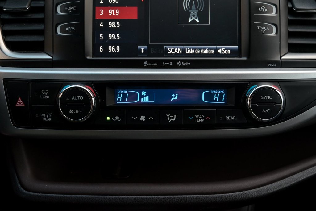 Toyota Highlander LE Bluetooth, caméra de recule, siège électrique 2016 à Sainte-Julie, Québec - 21 - w1024h768px