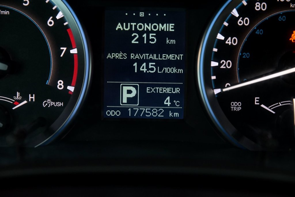 Toyota Highlander LE Bluetooth, caméra de recule, siège électrique 2016 à Sainte-Julie, Québec - 16 - w1024h768px