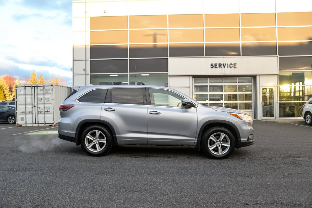 Toyota Highlander LE Bluetooth, caméra de recule, siège électrique 2016 à Sainte-Julie, Québec - 5 - w1024h768px