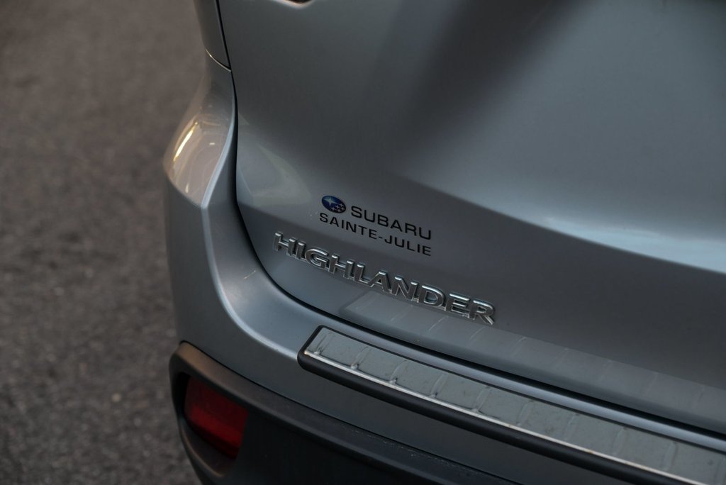 Toyota Highlander LE Bluetooth, caméra de recule, siège électrique 2016 à Sainte-Julie, Québec - 7 - w1024h768px