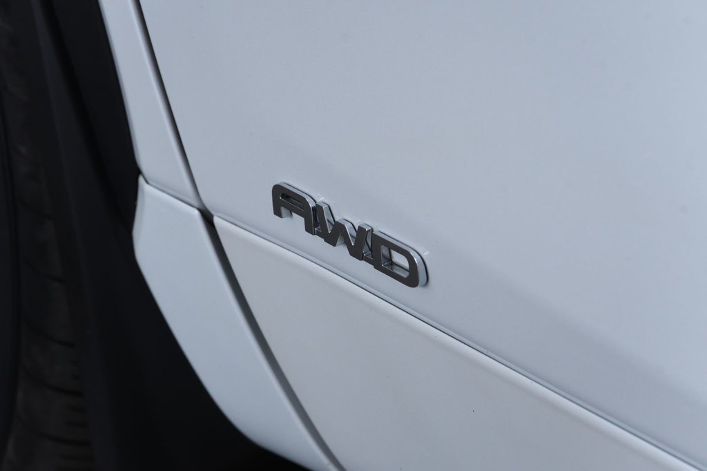 2022  Highlander Hybride Platinum AWD Cuir Toit pano JBL in Sainte-Julie, Quebec - 41 - w1024h768px