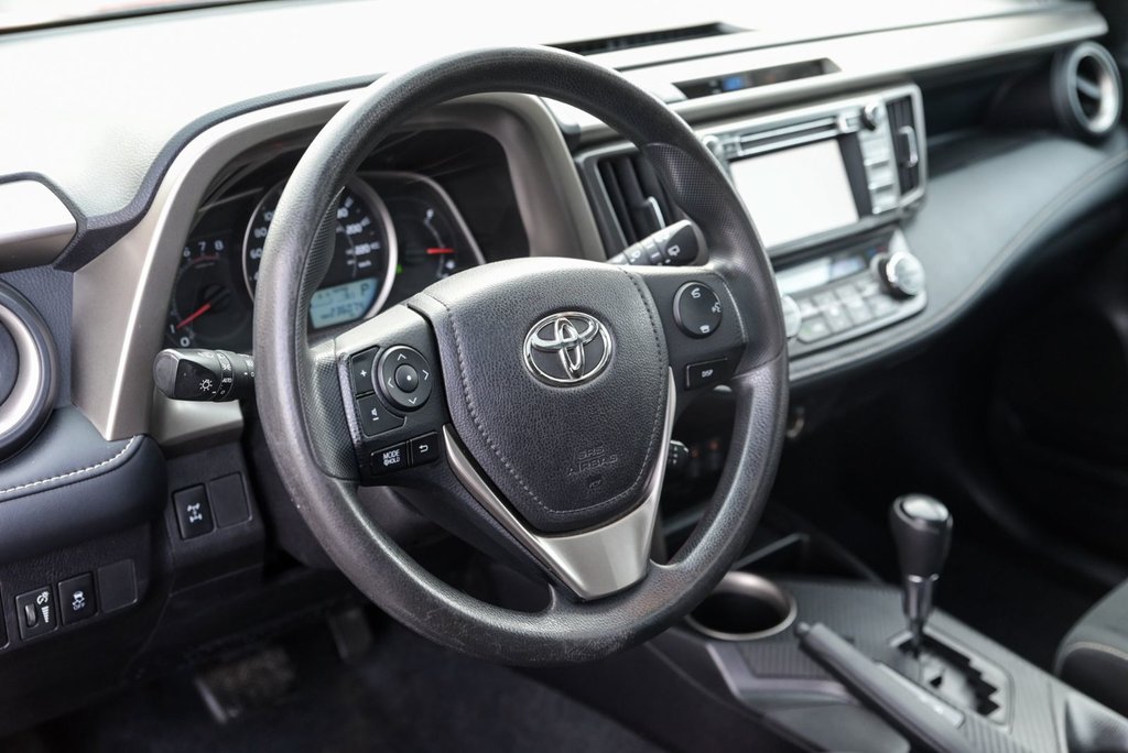 Toyota RAV4 XLE 2014 à Sainte-Julie, Québec - 11 - w1024h768px