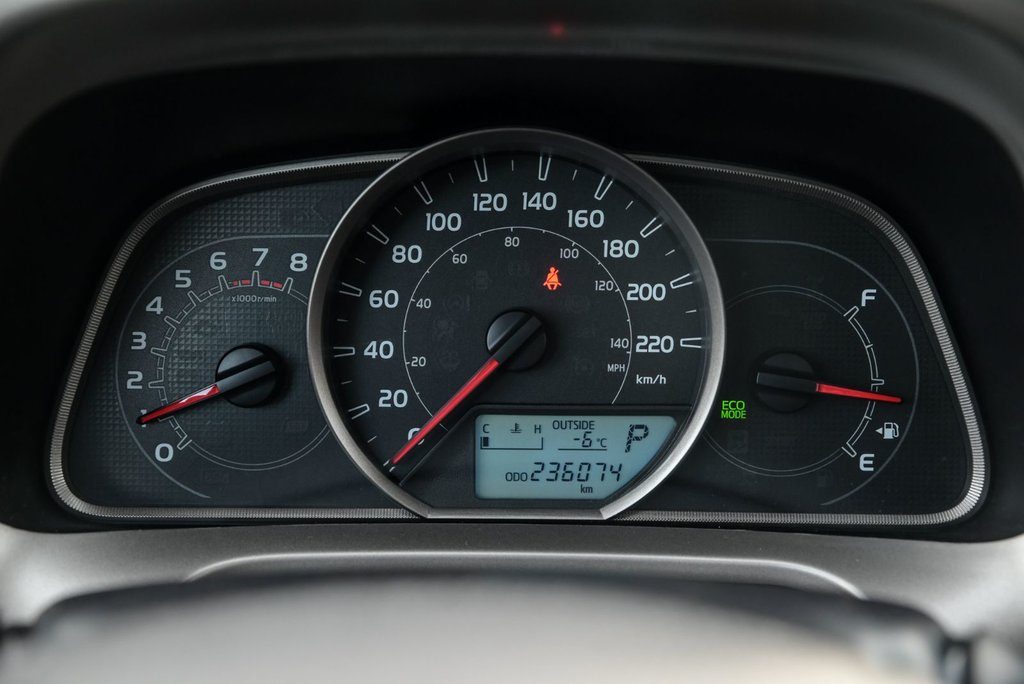 Toyota RAV4 XLE 2014 à Sainte-Julie, Québec - 13 - w1024h768px