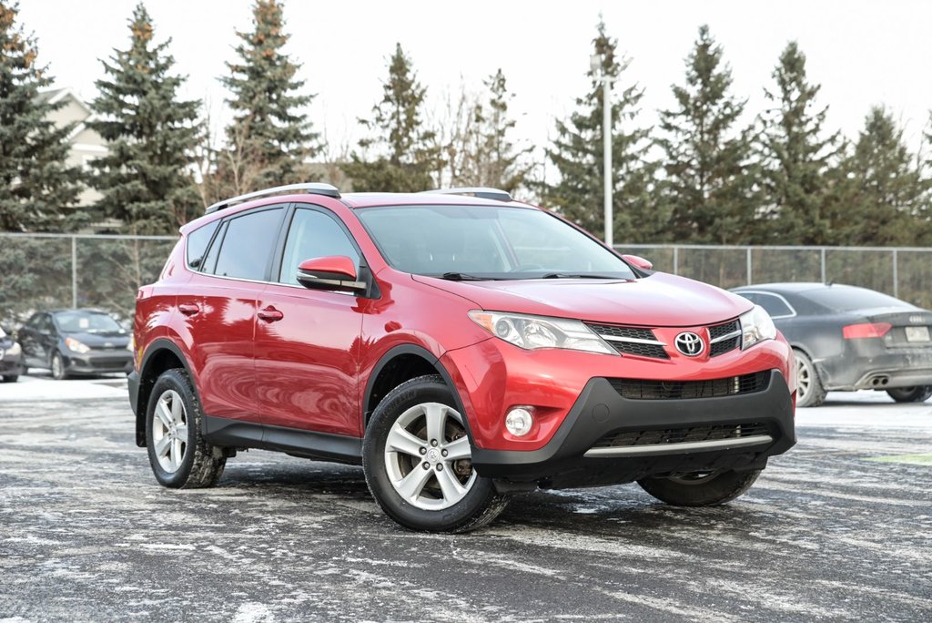 Toyota RAV4 XLE 2014 à Sainte-Julie, Québec - 1 - w1024h768px