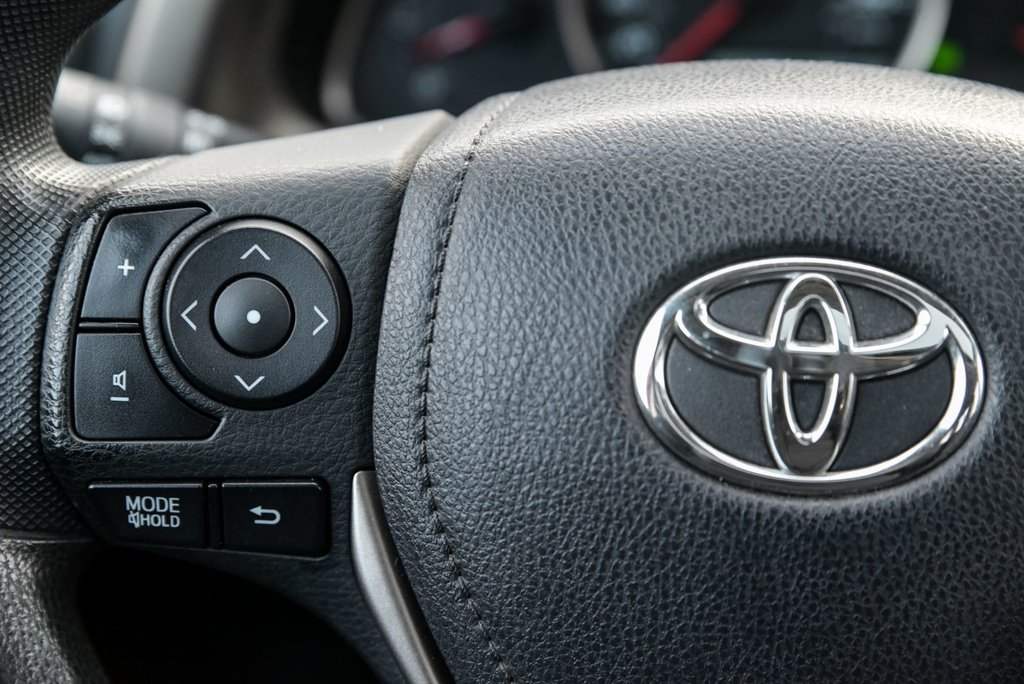 Toyota RAV4 XLE 2014 à Sainte-Julie, Québec - 16 - w1024h768px