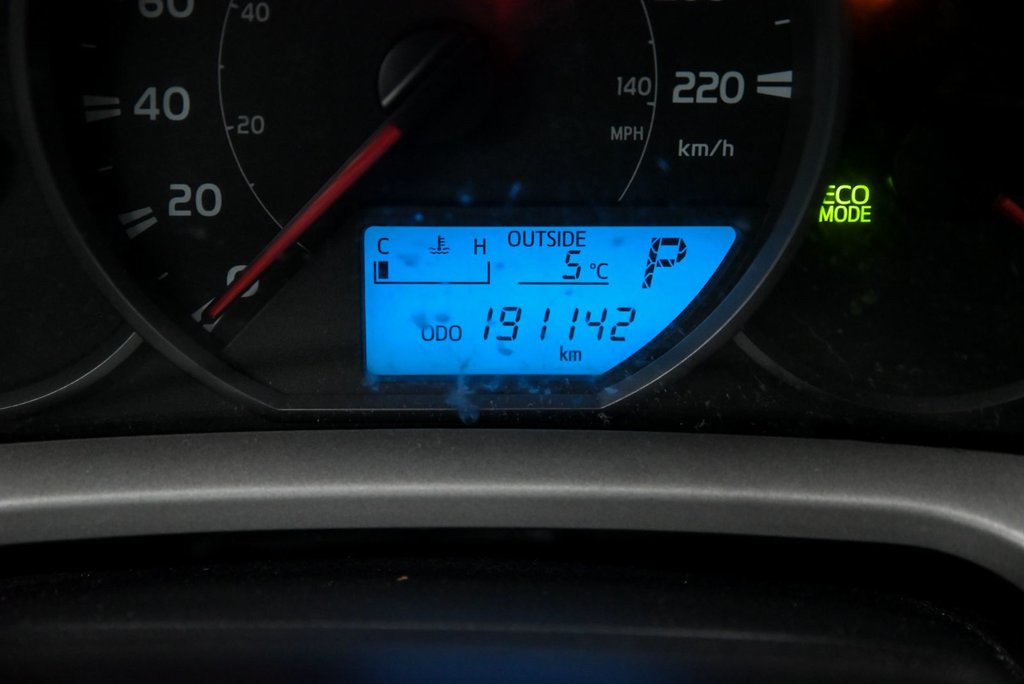 2016 Toyota RAV4 LE, AWD, Sièges Chauffants, Caméra de Recul in Sainte-Julie, Quebec - 11 - w1024h768px