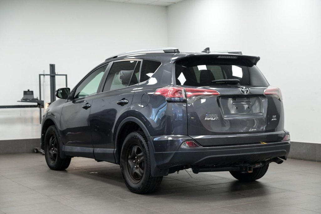 2016 Toyota RAV4 LE, AWD, Sièges Chauffants, Caméra de Recul in Sainte-Julie, Quebec - 4 - w1024h768px