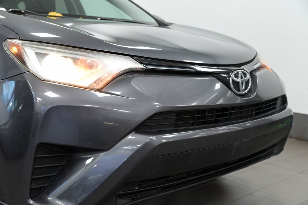 2016 Toyota RAV4 LE, AWD, Sièges Chauffants, Caméra de Recul in Sainte-Julie, Quebec - 2 - w1024h768px