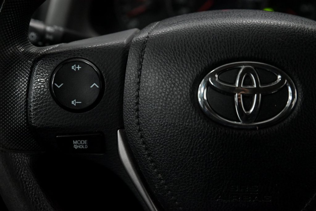 2016 Toyota RAV4 LE, AWD, Sièges Chauffants, Caméra de Recul in Sainte-Julie, Quebec - 13 - w1024h768px
