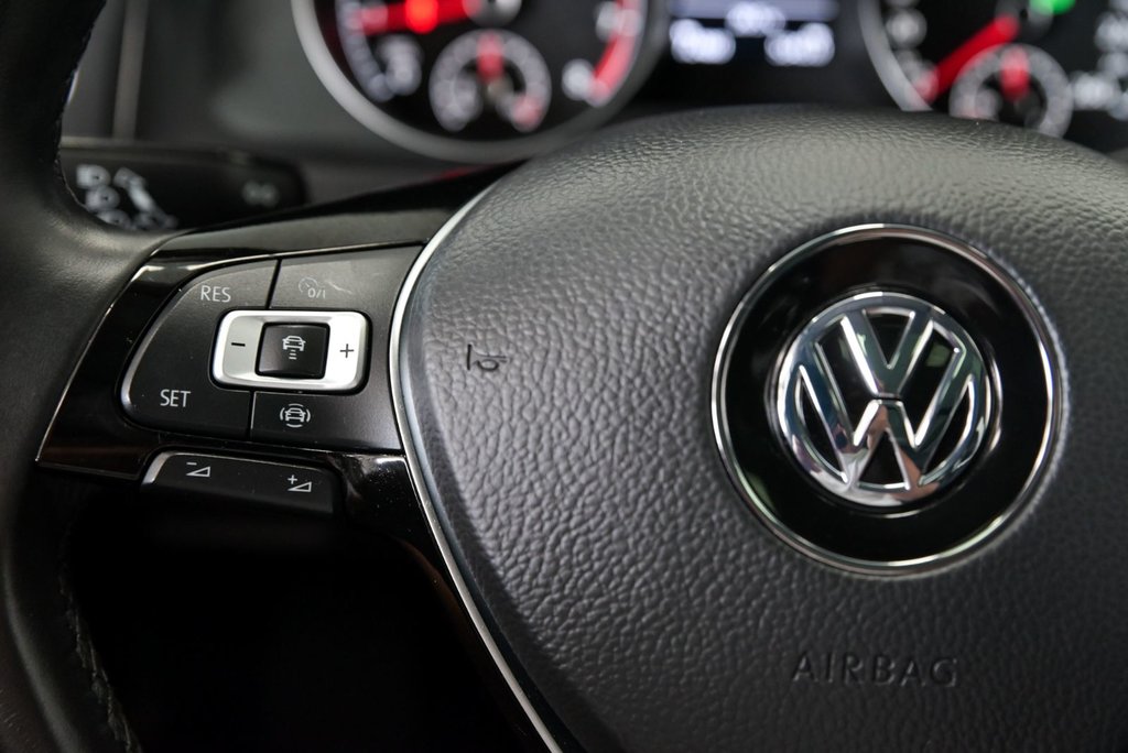 2019 Volkswagen GOLF SPORTWAGEN Highline Cuir Toit pano Sièges chauffants in Sainte-Julie, Quebec - 16 - w1024h768px
