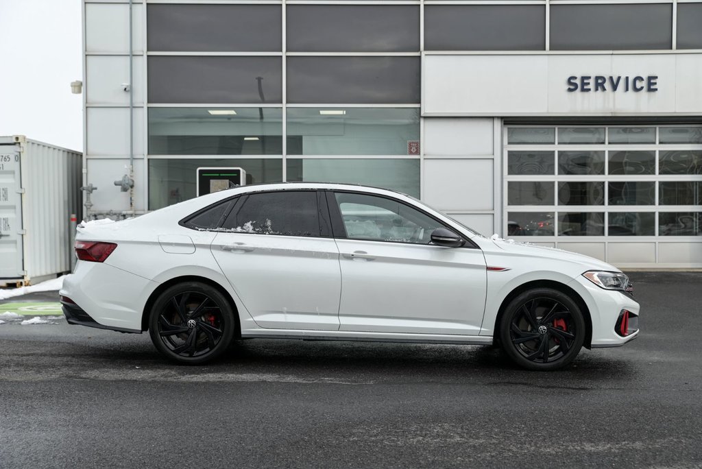 Volkswagen Jetta GLI Manuelle, Système de son Beats, Cuir, Toit ouvrant 2024 à Sainte-Julie, Québec - 5 - w1024h768px