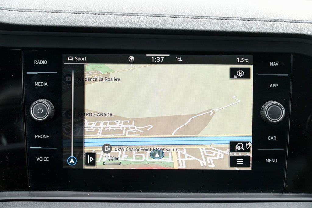 Volkswagen Jetta GLI Manuelle, Système de son Beats, Cuir, Toit ouvrant 2024 à Sainte-Julie, Québec - 18 - w1024h768px