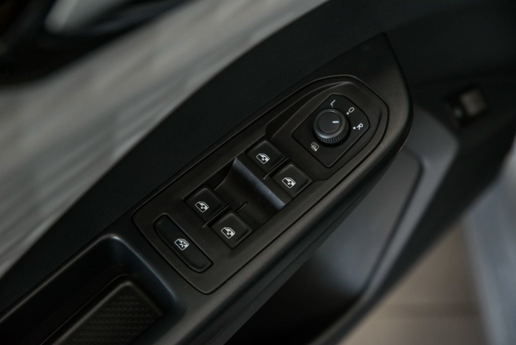 2024 Volkswagen Taos Trendline AWD Sièges chauffants in Sainte-Julie, Quebec - 7 - w1024h768px