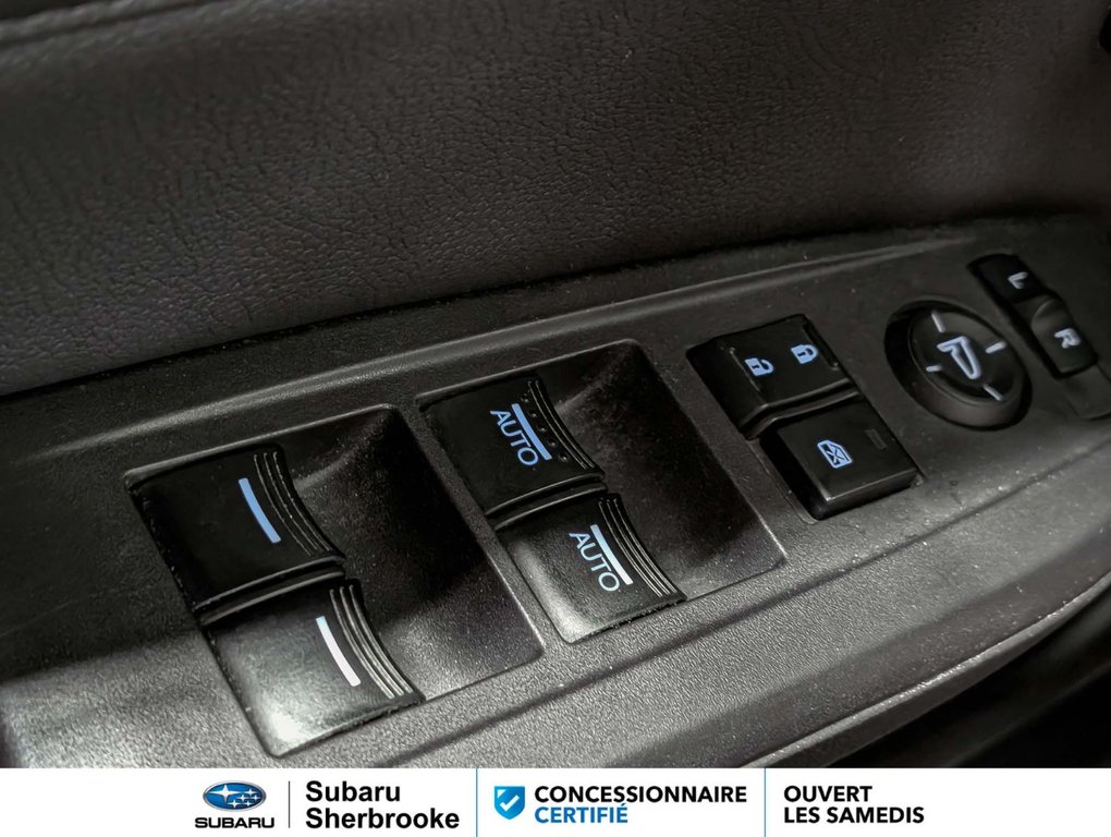 2018 Acura ILX in Sherbrooke, Quebec - 25 - w1024h768px