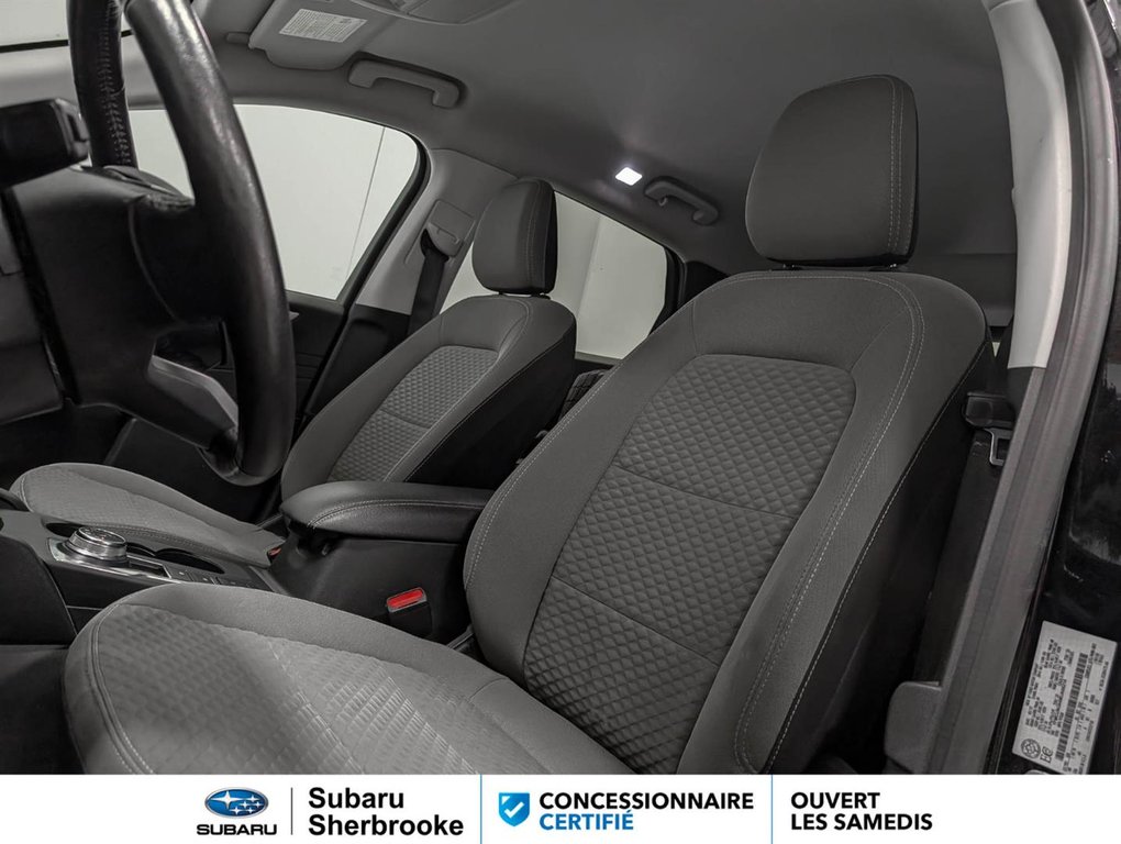 Ford Escape SE 2021 à Sherbrooke, Québec - 8 - w1024h768px