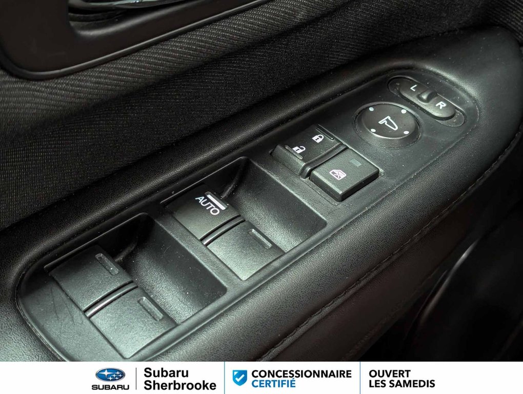 2021 Honda HR-V in Sherbrooke, Quebec - 18 - w1024h768px