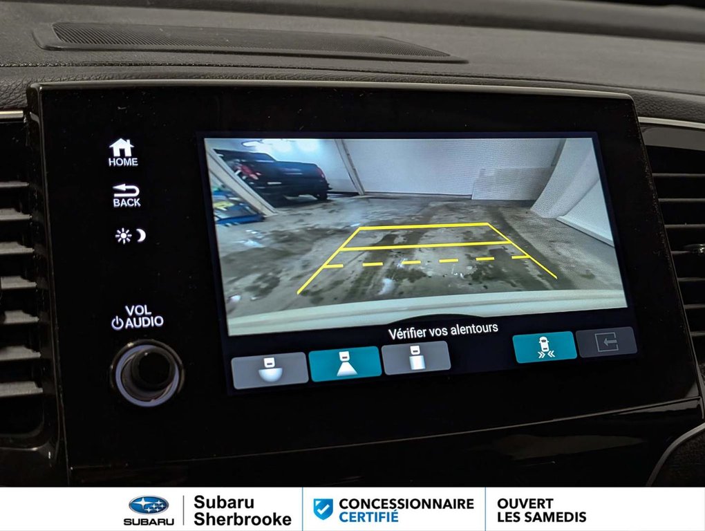2020 Honda Pilot Touring 7-Passenger AWD in Sherbrooke, Quebec - 12 - w1024h768px