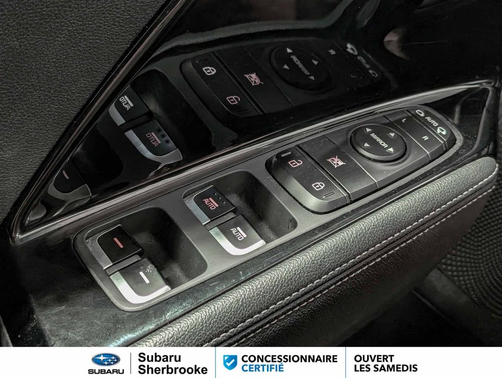 2019 Kia Niro Plug-In Hybrid EX Premium in Sherbrooke, Quebec - 15 - w1024h768px