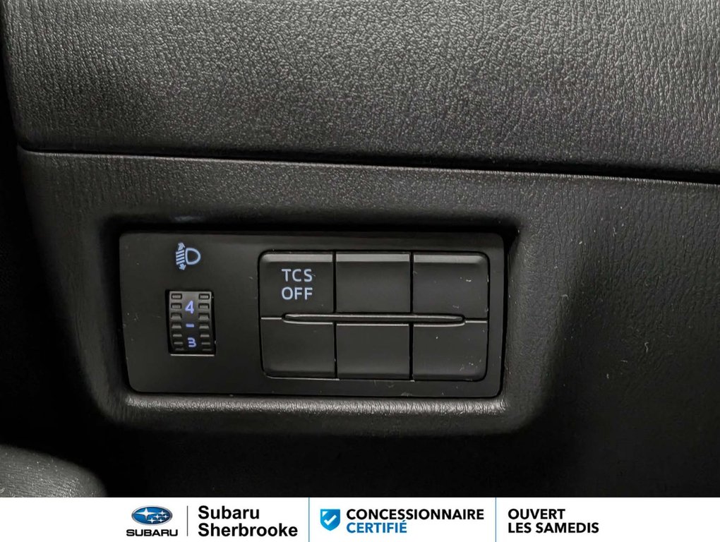 2018 Mazda CX-5 GX in Sherbrooke, Quebec - 16 - w1024h768px