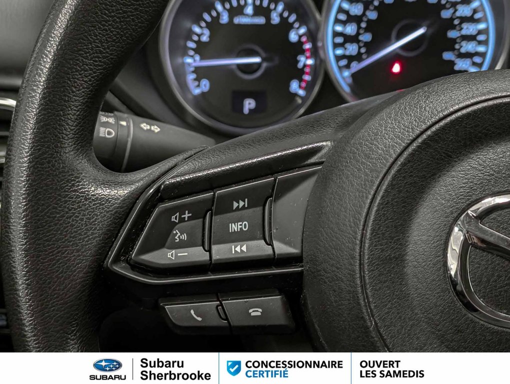 2018 Mazda CX-5 GX in Sherbrooke, Quebec - 14 - w1024h768px
