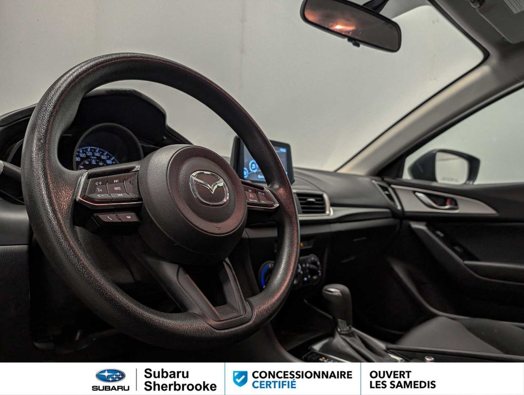 2017 Mazda 3 GX in Sherbrooke, Quebec - 7 - w1024h768px