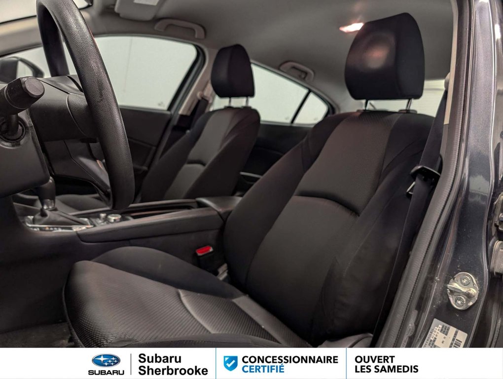 2017 Mazda 3 GX in Sherbrooke, Quebec - 8 - w1024h768px