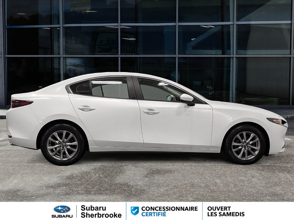 2019 Mazda 3 GX in Sherbrooke, Quebec - 6 - w1024h768px
