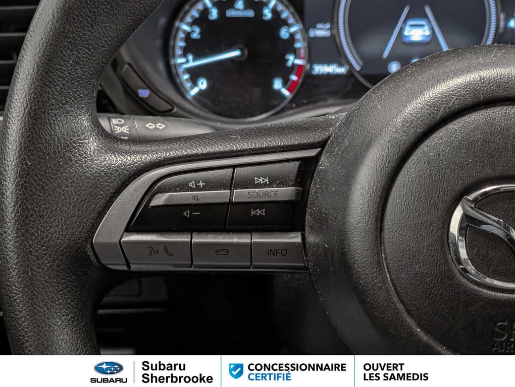2019 Mazda 3 GX in Sherbrooke, Quebec - 15 - w1024h768px