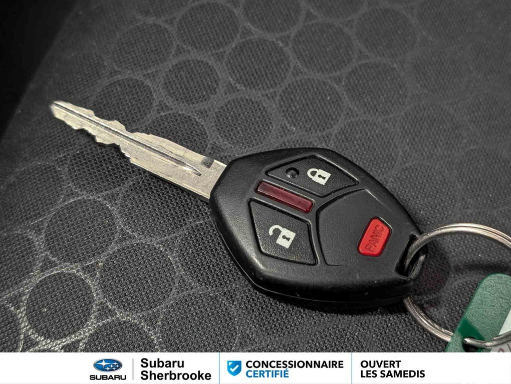 2015 Mitsubishi Mirage ES in Sherbrooke, Quebec - 17 - w1024h768px