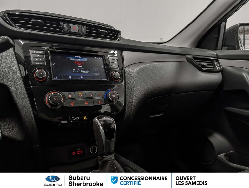 2021 Nissan Qashqai S in Sherbrooke, Quebec - 10 - w1024h768px